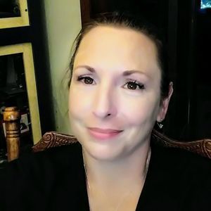 Meet your Posher, Joyceann